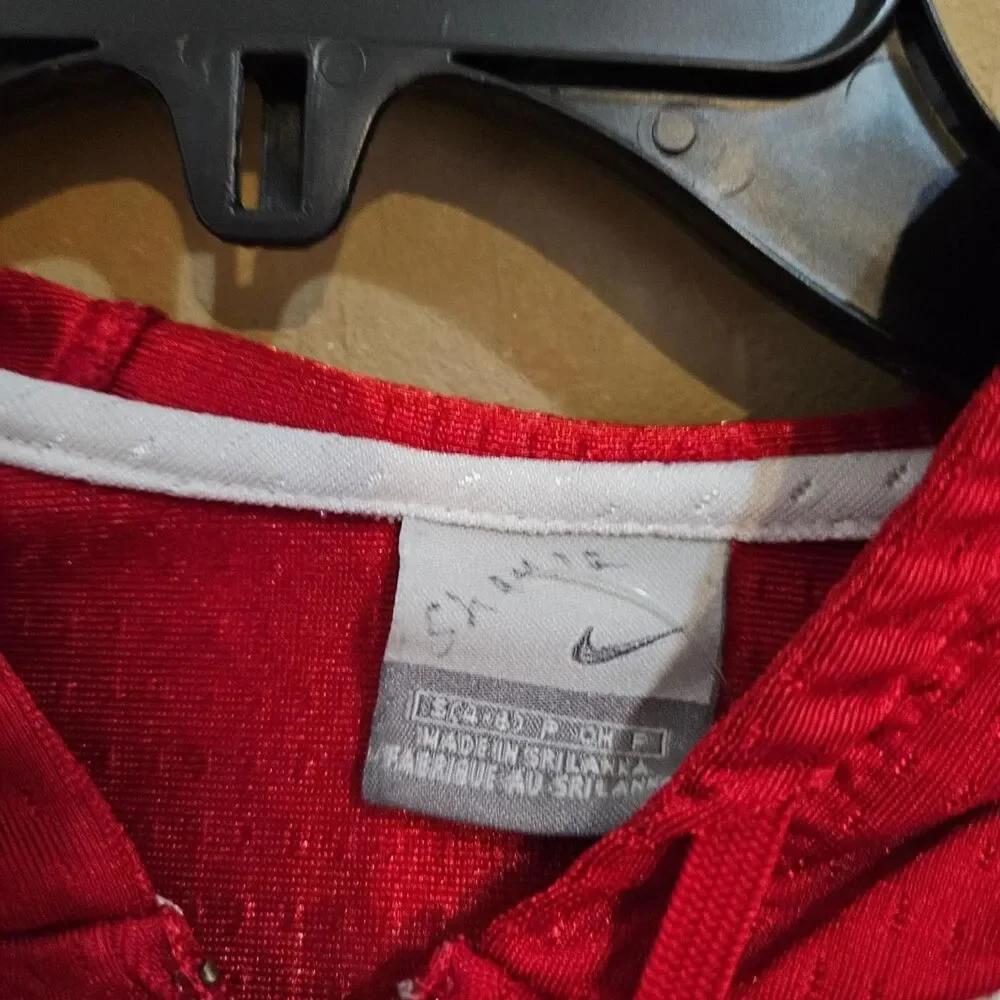 y2k sporty athleisure red white striped Nike hoodie - Picture 4 of 4